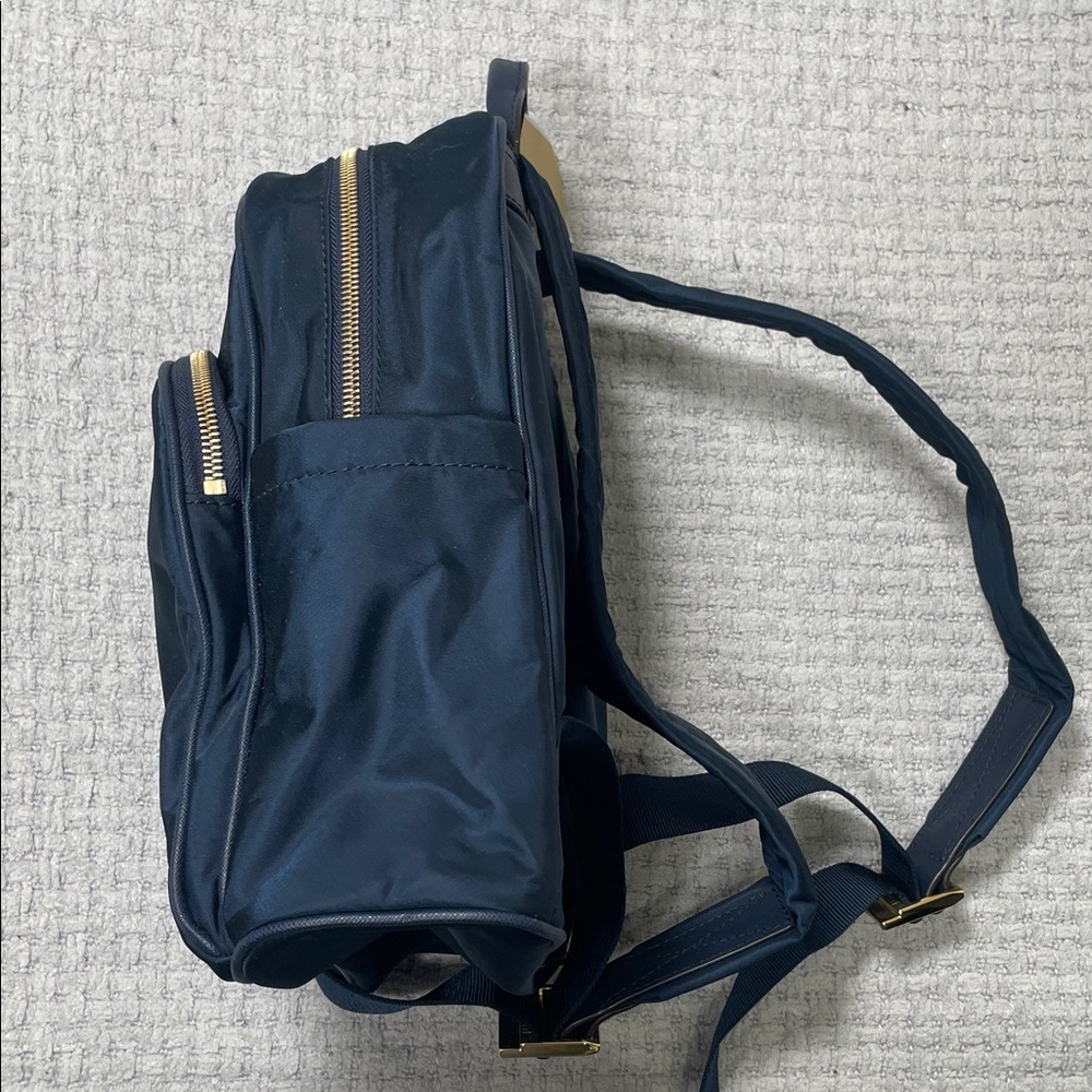 NWT’s Micheal Kors Jet Set Navy Blue Gold Backpack Bag Travel Pockets - Picture 9 of 16